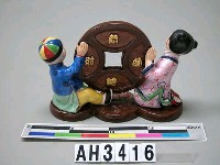 藏品(瓷製招財童子像)的圖片